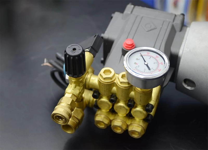 Đầu Bơm Máy Rửa Xe Cao Áp 3Kw Lutian 18127 - Hình ảnh 1 LUTIAN