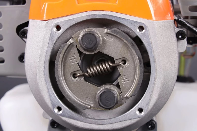 Máy Cắt Cỏ 2 Thì Maxcare MC-330 - Hình ảnh 4 MAXCARE