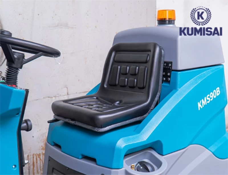 Máy chà sàn công nghiệp ngồi lái Kumisai KMS 90B - Hình ảnh 2 KUMISAI