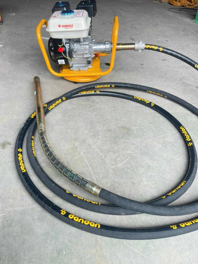 Máy Đầm Dùi Chạy Xăng Toboki T6.5HP - Hình ảnh 3 TOBOKI