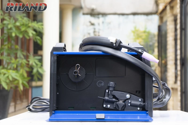 MÁY HÀN RILAND MIG 135E - Hình ảnh 1 RILAND