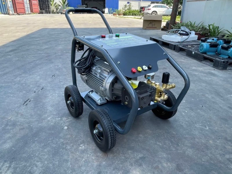 Máy Rửa Xe Cao Áp 5.5KW Luba FT5.5T4-2010 380V 3200PSI - Hình ảnh 1 LUBA
