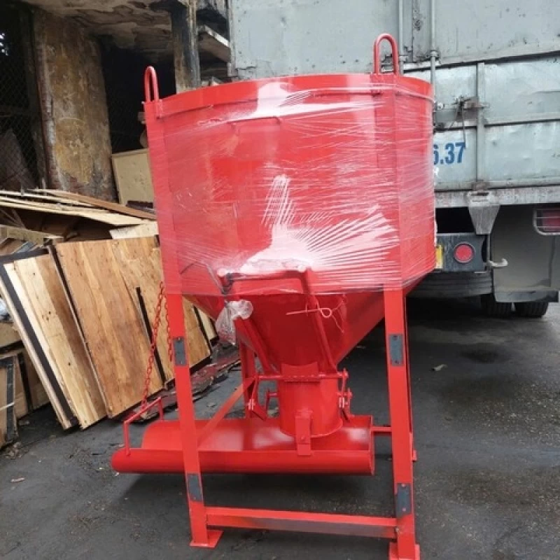 Phễu Đổ Bê Tông 0.9m3 Có Máng - Hình ảnh 1 NTK