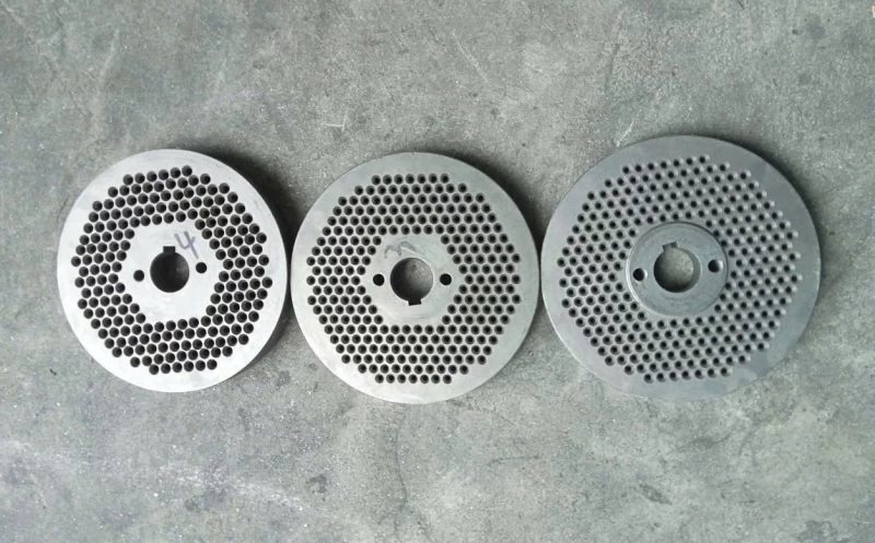 Sàng ép cám 4.0mm - Hình ảnh 2 KAMASTSU