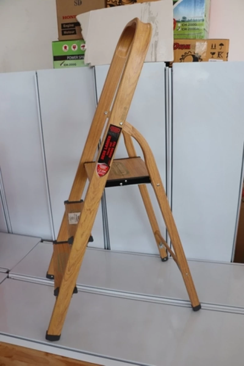 Thang nhôm xếp Oshima TG3 Màu gỗ (ghế -3 bậc) - Hình ảnh 1 OSHIMA