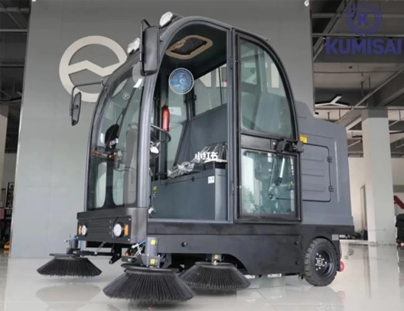 Xe quét đường ngồi lái Kumisai KMS-S11 - Hình ảnh 4 KUMISAI