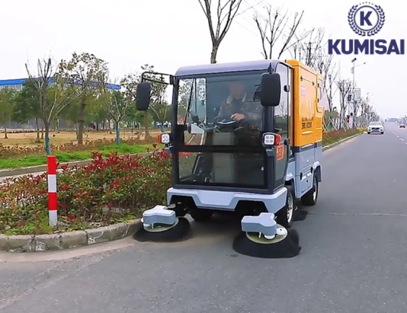 Xe quét rác công nghiệp ngồi lái Kumisai KMS 1800 - Hình ảnh 5 KUMISAI