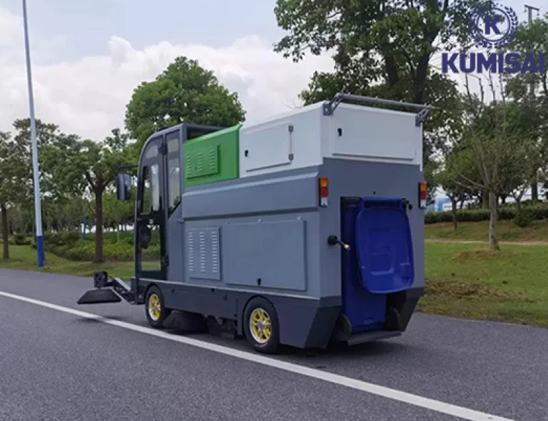 Xe quét rác công nghiệp ngồi lái Kumisai KMS 210 - Hình ảnh 2 KUMISAI