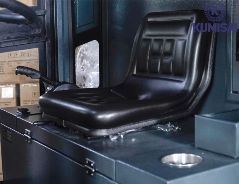 Xe quét rác công nghiệp ngồi lái Kumisai KMS-S12 - Hình ảnh 5 KUMISAI
