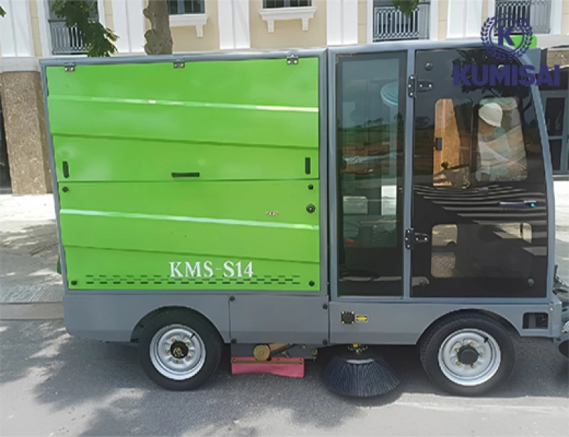 Xe quét rác công nghiệp ngồi lái Kumisai KMS-S14 - Hình ảnh 4 KUMISAI